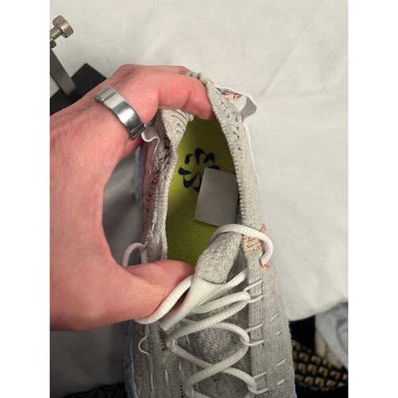 Nike Space Hippie 04 Sustainable Sneakers Gray Blue Women’s Size 6.5 - Picture 4 of 7